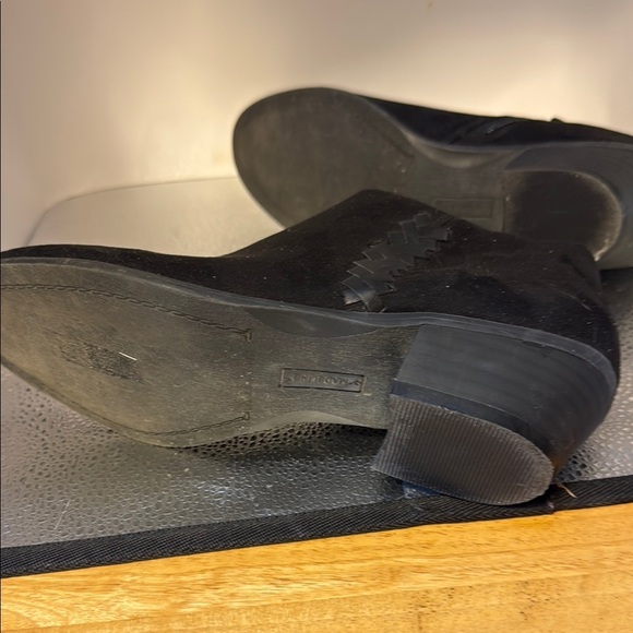 Madeline Black Ankle Boots Sleek Minimalist Design - Picture 6 of 8